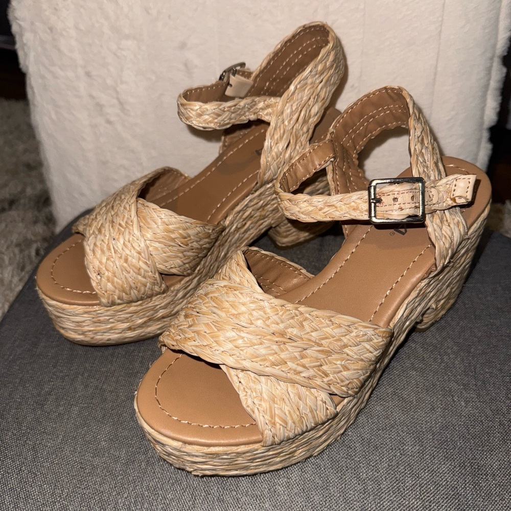 Women's Tan Woven Platform Sandals